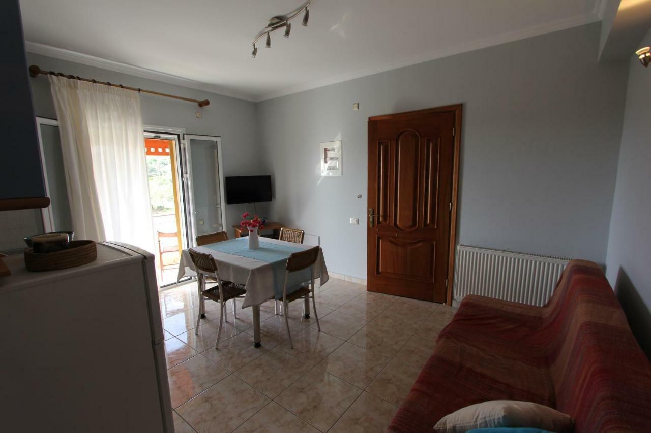 Tosis Apartments Свороната Екстер'єр фото