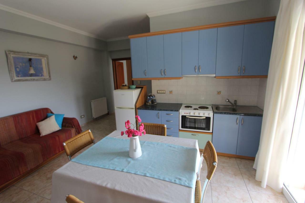 Tosis Apartments Свороната Екстер'єр фото
