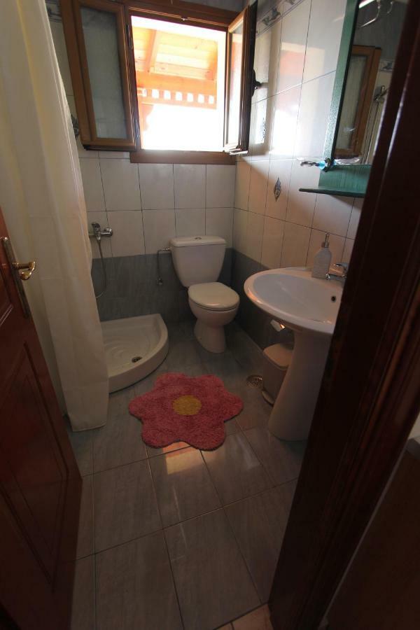 Tosis Apartments Свороната Екстер'єр фото